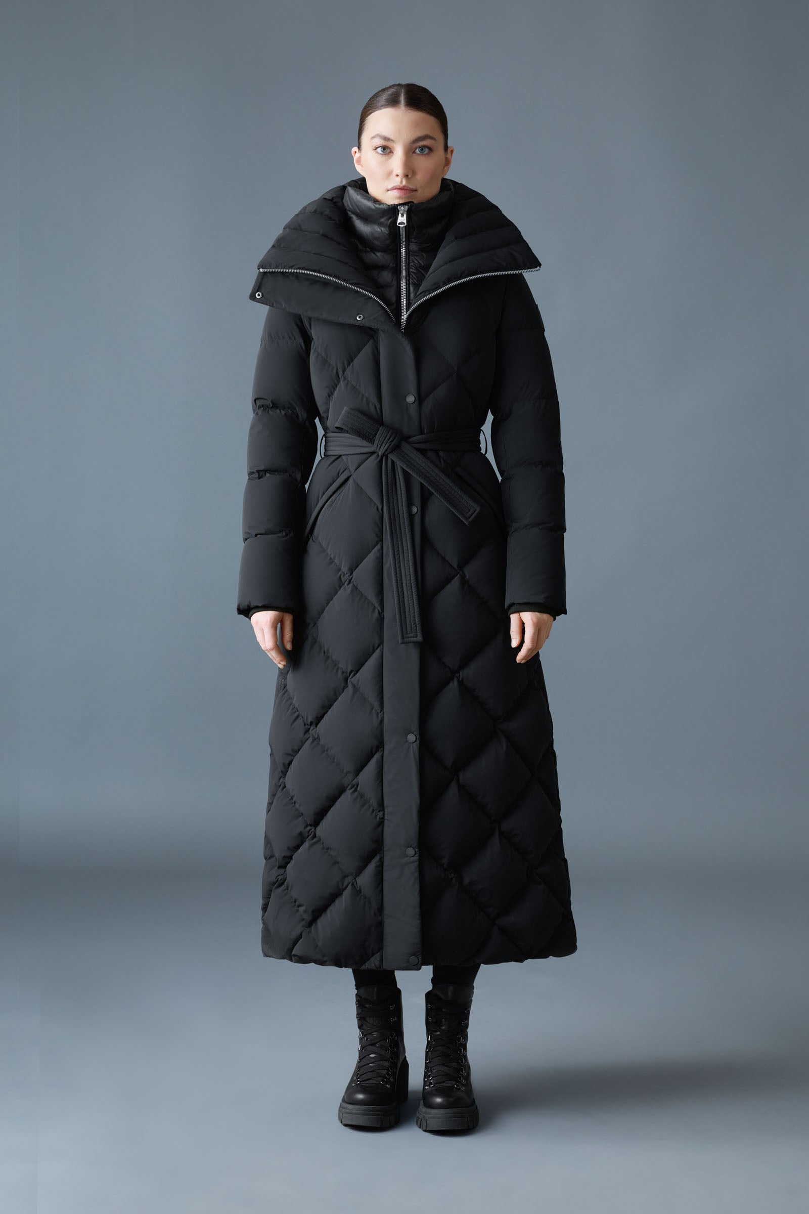 LAURELLA 2-in-1 Light Down Belted Coat for Women | Mackage® CA