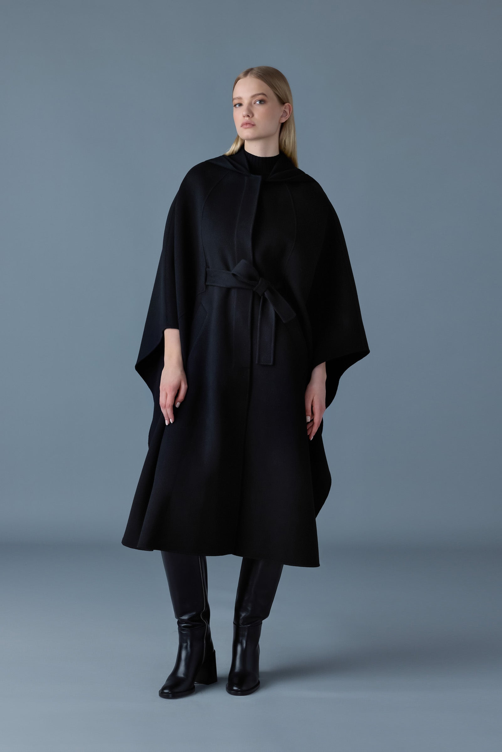 ジャケット・アウター   205W39NYC Wool Cape coat Kirstyn, double-face wool cape coat | Mackage® Canada