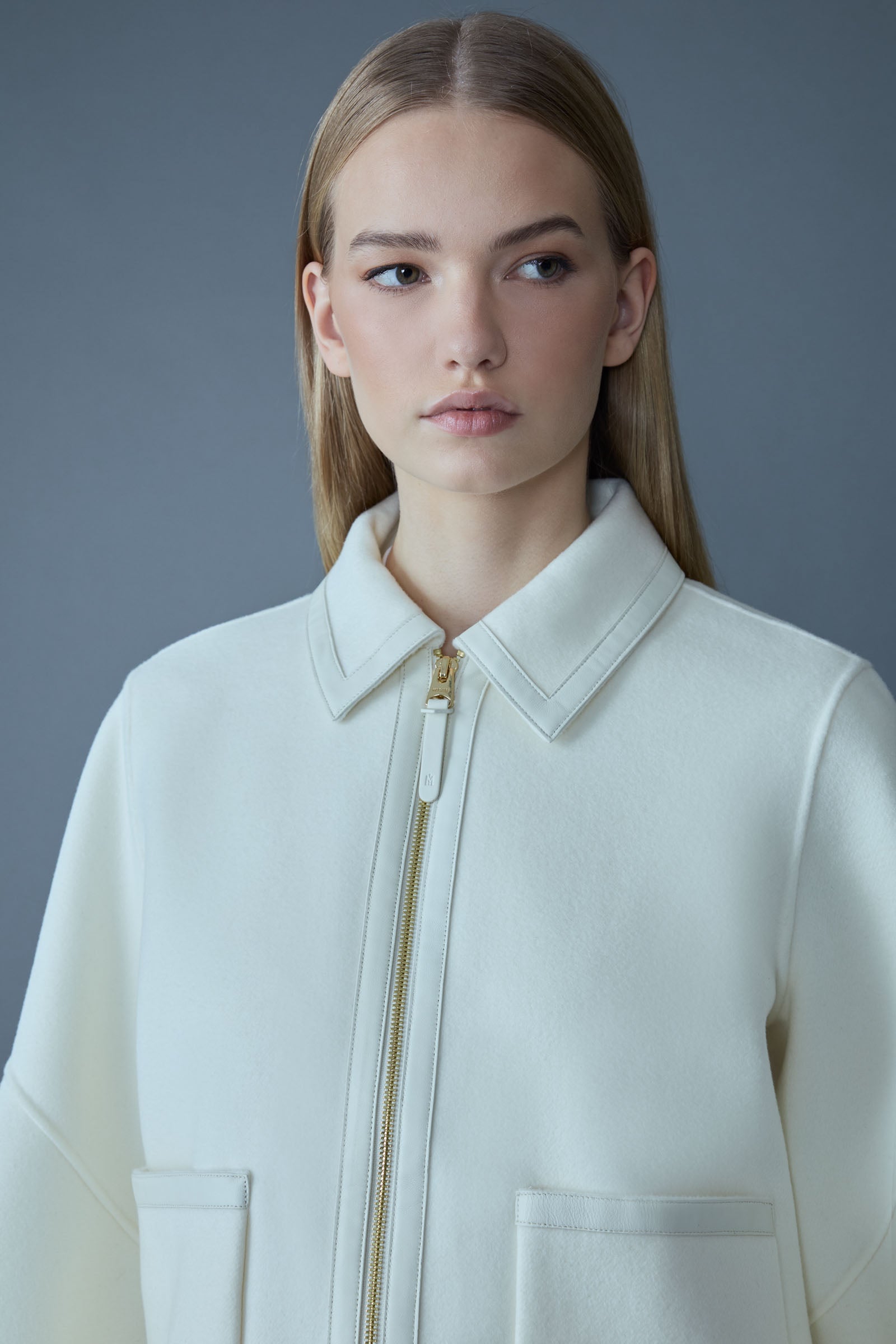 Solana, double-face wool balloon sleeved short jacket