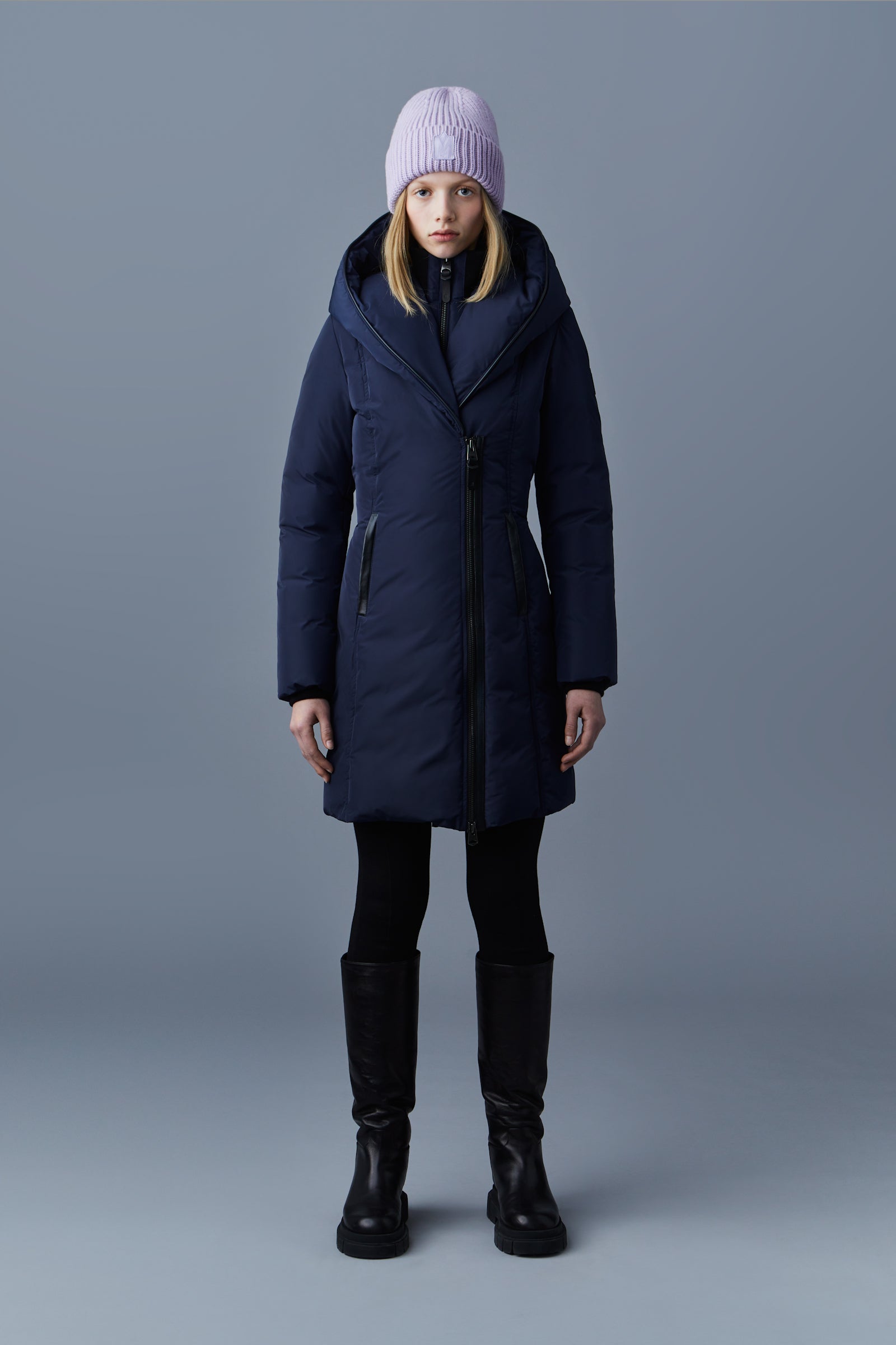 Mackage KAY-NFR ブラック　ダウンL Kay-NFR, Down coat with Signature Mackage Collar for ladies