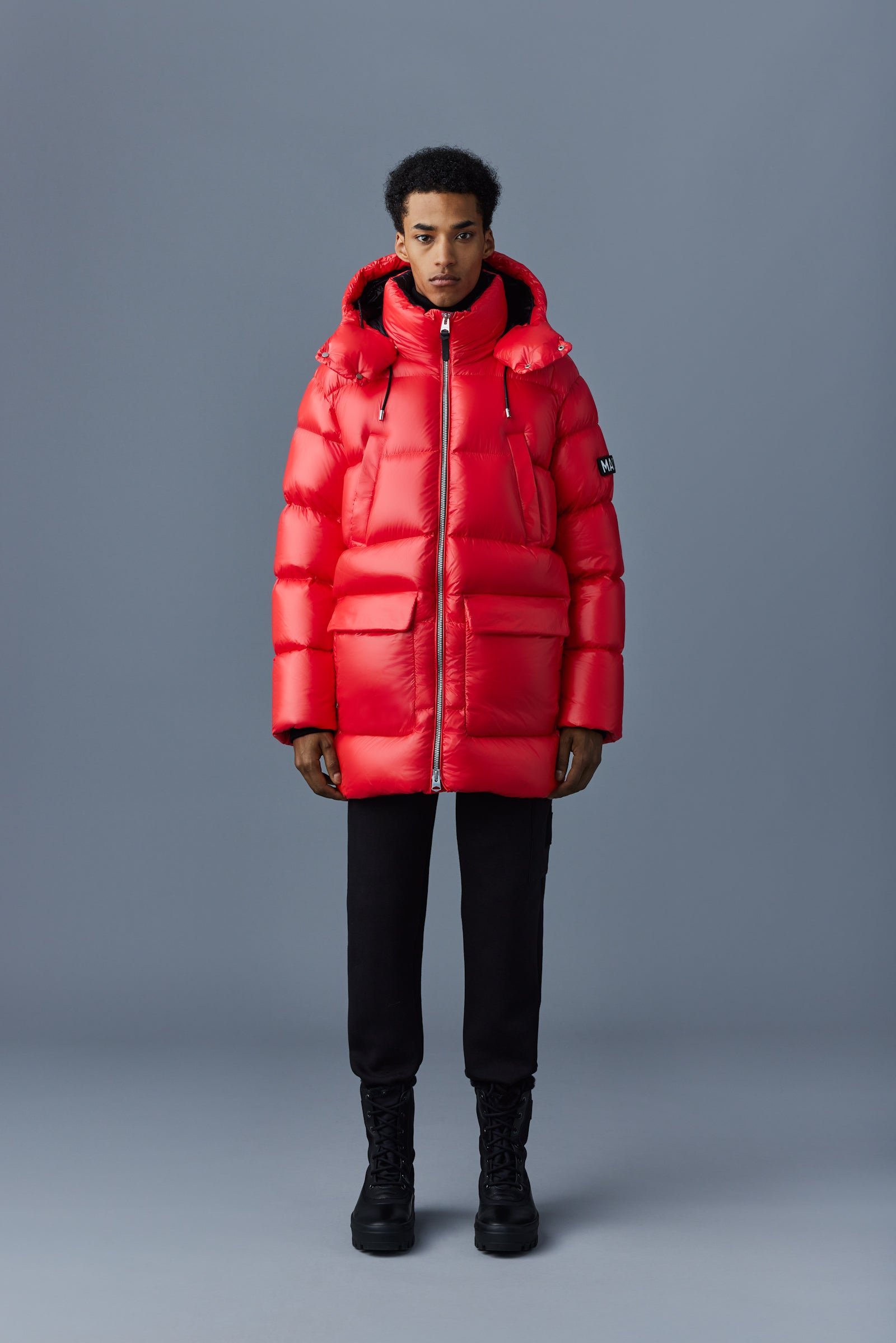 Kendrick, Lustrous light down parka with hood for men | Mackage