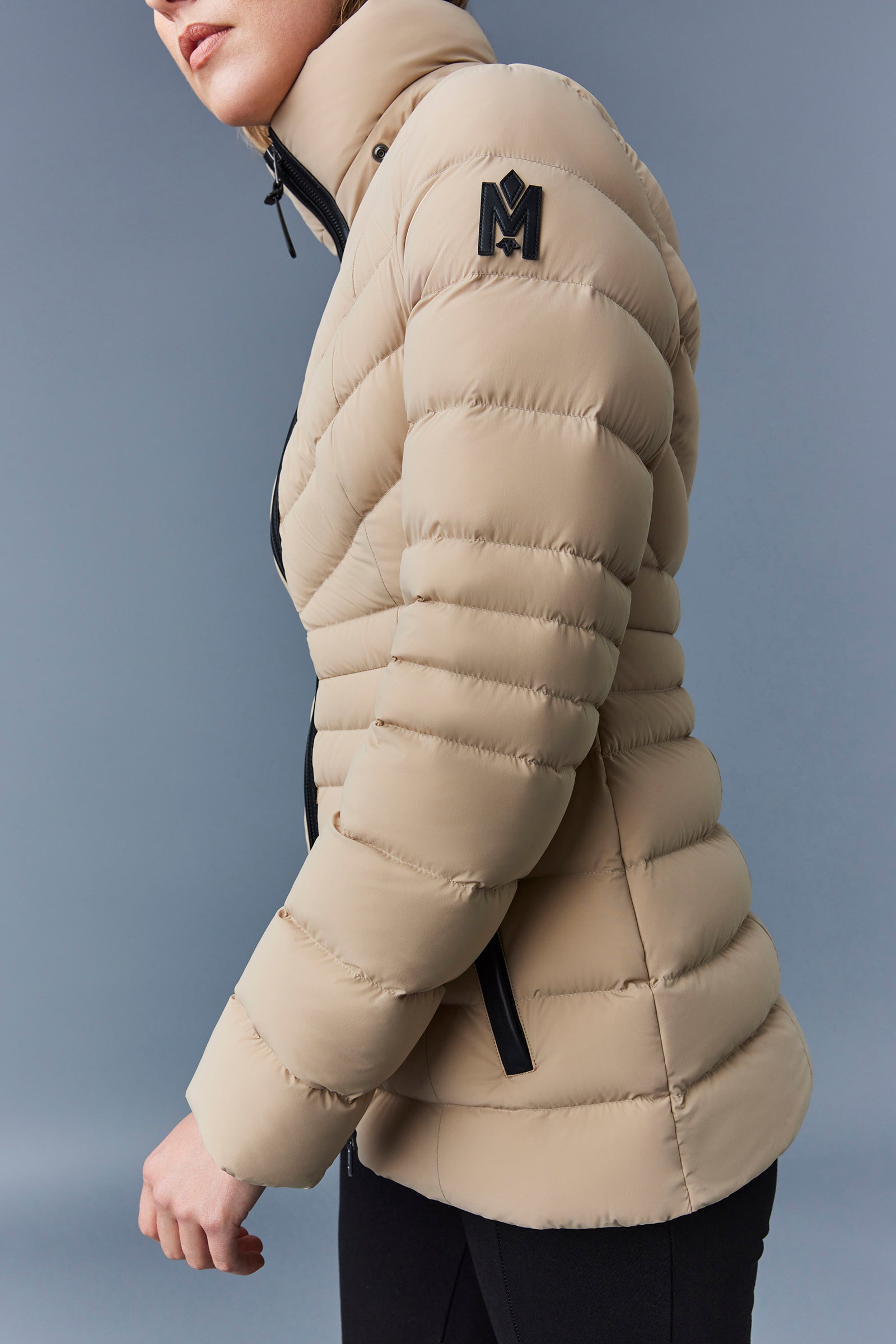 MACKAGE PATSY-FR サイズM Patsy-F, Agile 360 down jacket with natural fur for ladies