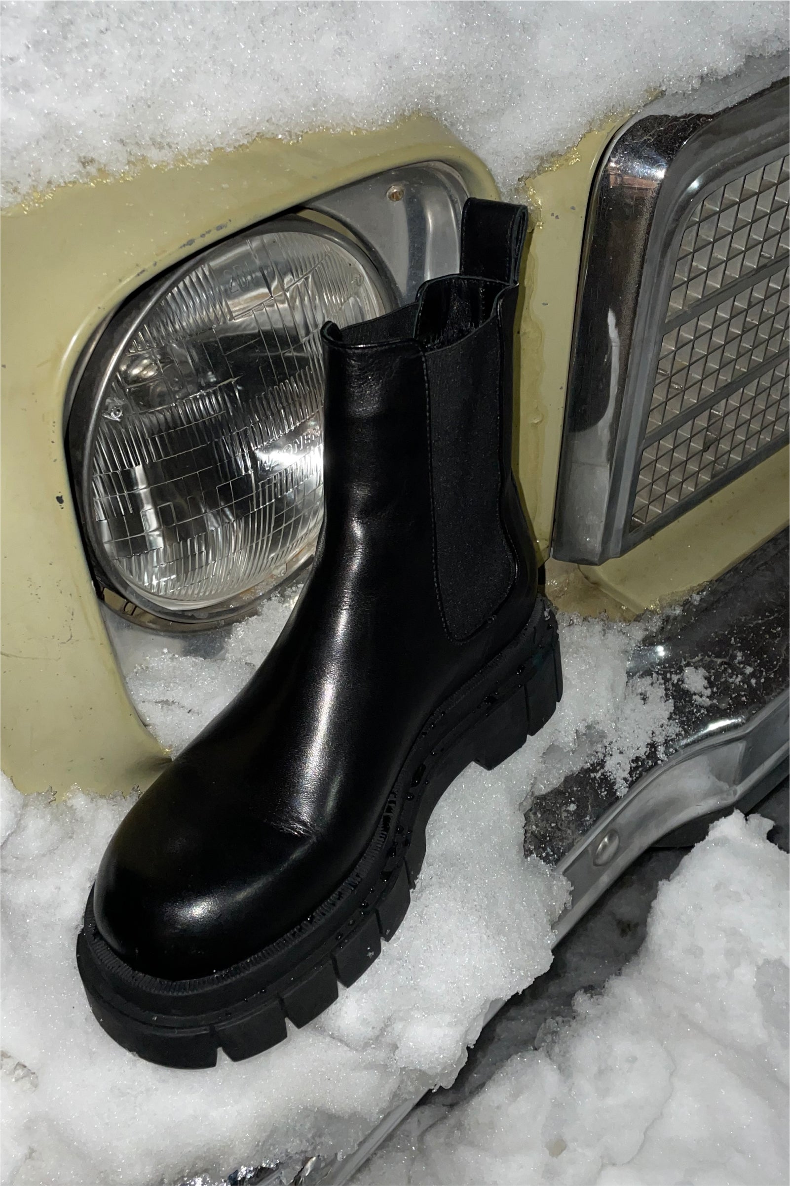 Storm, Shearling-lined (R) Leather Chelsea boot for ladies